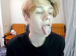 0verlandd from CHTRBT trying to manage that spitting snake
