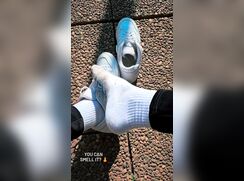 000 Sneaks and sox love 9981