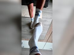 000 Sneaks and sox love 9979