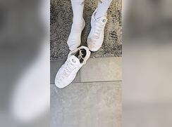000 Sneaks and sox love 9978