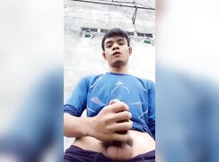 AHV - What's more naughty than playing cock in public