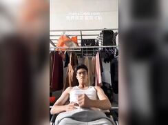 chinese nerd takes a break from studying
