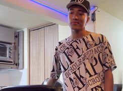 File 8 -Columbian Twink -Cold Food means a Hot Fuck