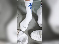 000 feet-sox-sneaks-9891