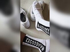 000 feet-sox-sneaks-9890
