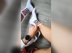 000 feet-sox-sneaks-9887