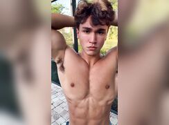 Tiktoker removes his shirt in the backyard for his daddies