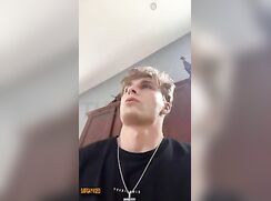 Blondie Hunk wanks 1