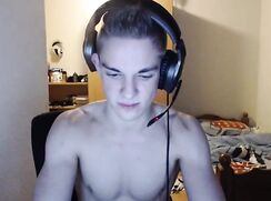 Sexy Boy Muscle Jerk Off