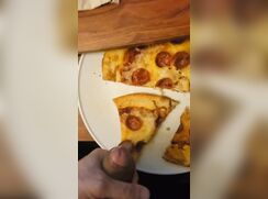 Juan loves cummy pizza