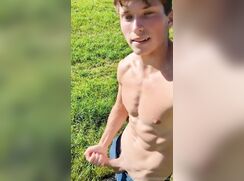 ZdendaXO - OF - Jerking off in a field