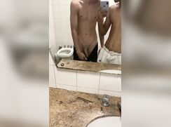 mollyontops 153
