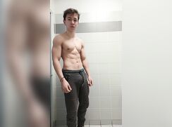 Owannayou -- solo shirtless gaytube
