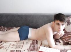 porn sex twink solo camboy olivercute show hot tube
