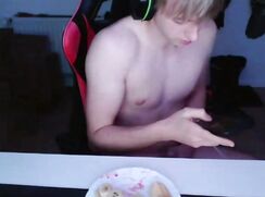 Hot big dick teen gamer boys porn
