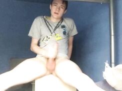AHV-HD - Big dicked teen jerks off on cam