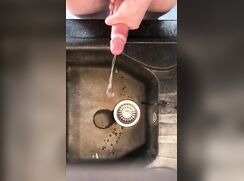 powerfull cum in sink