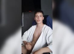 Santi urbani. TikTok3r