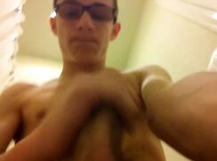 AHV-HD - Horny before the bath
