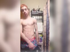 Mostrando a bunda