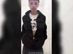 Aquiles  almost got caught in the hospital bathroom