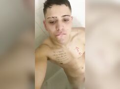 Str8 Argentinian guy showing huge amazing ass