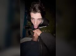 Hook up at night to suck cock