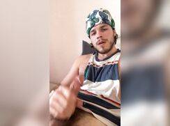 Hot guy Wellz cums