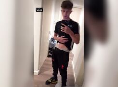 cute blonde benis slfie mirror hot bate