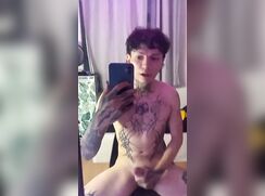 Venezuelan Dylan Gaviria - jerk off
