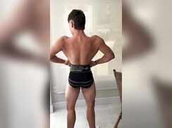 18yo boy showing his muscles in boxer (no porn)