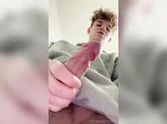 LAUNDRY ROOM ACTION GAY BOYS PORN