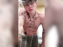 cuties twinks shower tales