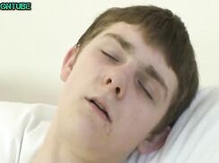 19yo Davey jerks and shoots