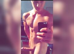 Muscle selfie wank hank