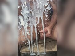 Mirror Hyperspermia Cum