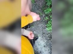 Hiking Handjob Duo