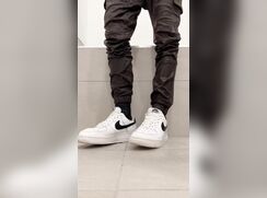 Twink makes sneaker splashes