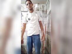 Brazilian dude with a big cock and creamy load