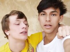 Friends Outdoor boys - gaytube group sex videos