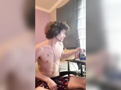 Cumming while playing games online with bros