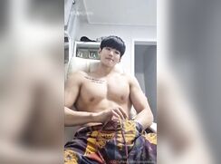 Straight asian muscle twink using a sleeve