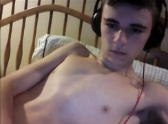Headphones Twink Jerk & Cum