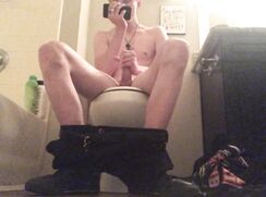 AHV-HD - Dirty twink white boy masturbates in bathroom