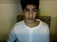 Arab Twunk Jerk & Cum