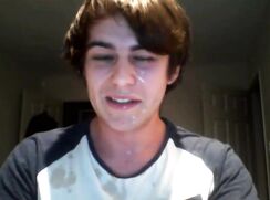 Twink Coats His Face On Webcam Wank