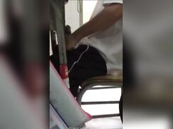 Everybody loves a college class clown answering a dare