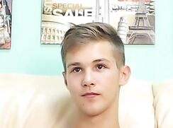 Blondie Wants You In His Ass