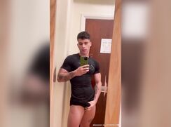 Latino dude shooting cum on the mirror