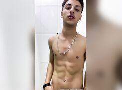 Brazilian Twink Gabriel Ritelli jerk off